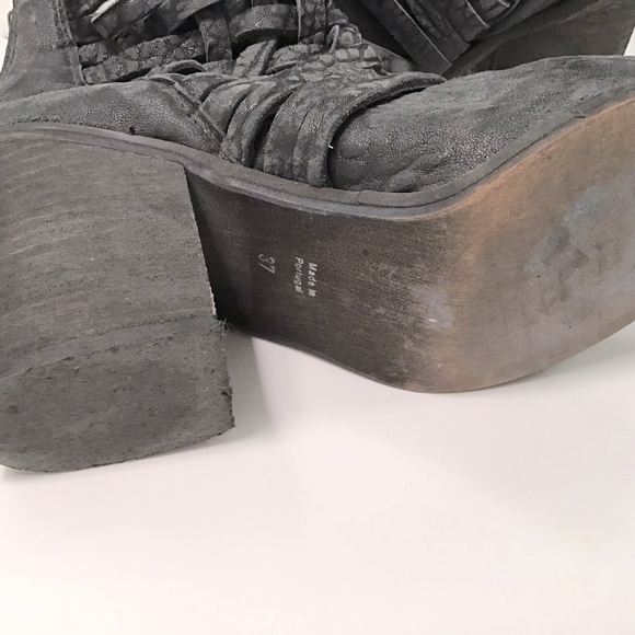 Free People Distressed Cage Boots Sz 7/37 EUC! - Picture 4 of 6